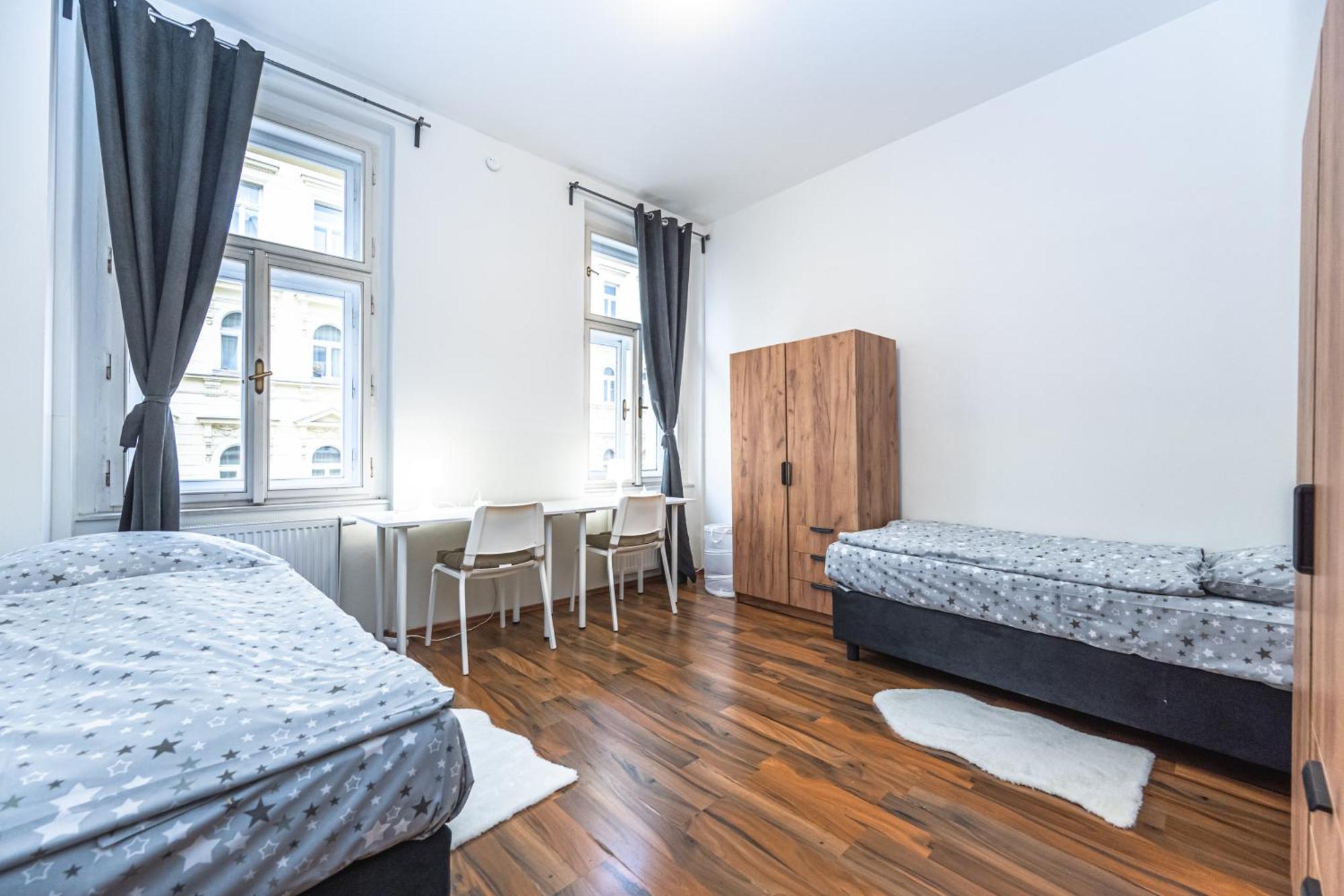 Apartments Kamenicka 23 Prague Exterior photo